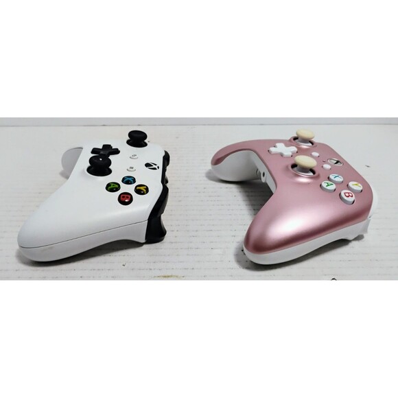 MICROSOFT XBOX ONE OEM & POWERA CONTROLLER LOT OEM WORKS POWERA NOT TESTED - Picture 3 of 9